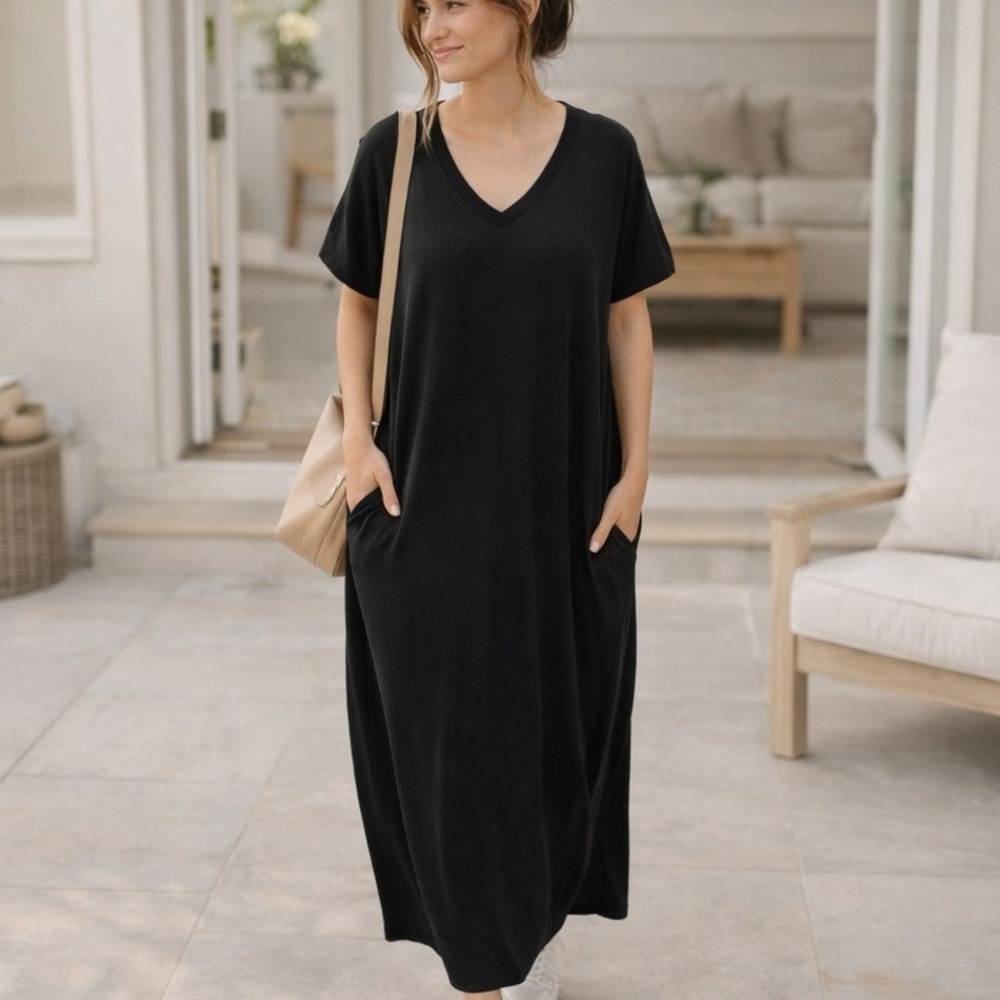 Kiki LaRue Black Maxi Dress Pockets Casual Lounge Minimalist M Capsule Comfort